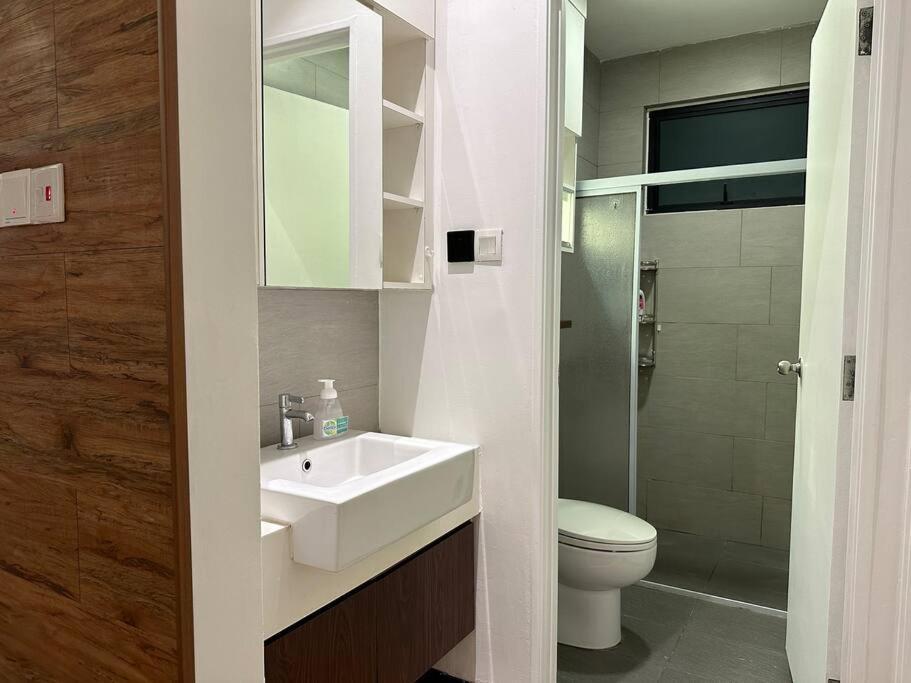 Jk Delofts 07 6pax 100mbps 2bedr 2bathr 1carpark Apartment Kuching